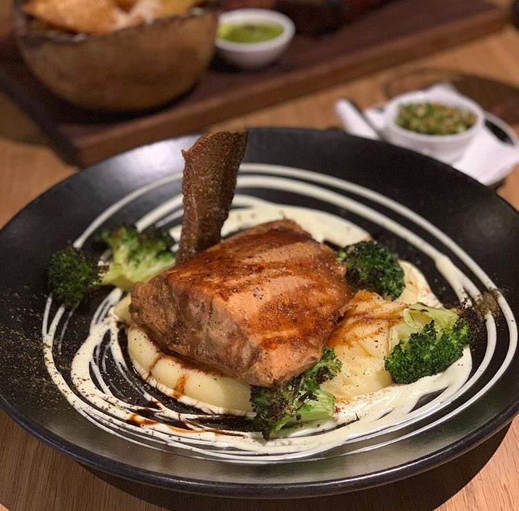 KandM_Concierge's tweet photo. #corporateconcierge #personalconcierge #lifestylemanagement #privatechefservice #yourchoiceofcuisine #corporatefunctions #romanticdinners #weddings #familymeals #anytimeofday https://t.co/6WJXuDV2Dx