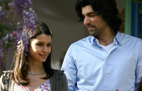 telenovelas_esp's tweet photo. #PTE5 | Beren Saat y Engin Akyurek ganaron a 'Mejor pasión surgida' en los #PTE2018 por #Fatmagul. ¿Lo hará ahora de nuevo?: https://t.co/tuEY4dWkvX https://t.co/fbTsTDHHzI