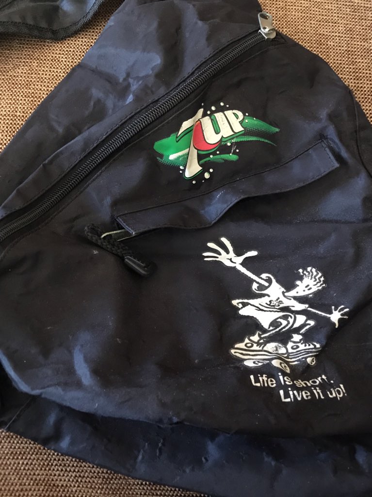 KarimHachem99's tweet photo. Bro are you even lebanese if you haven’t had this backpack #LifeIsShortLiveItUp https://t.co/GvdVOg5wJQ