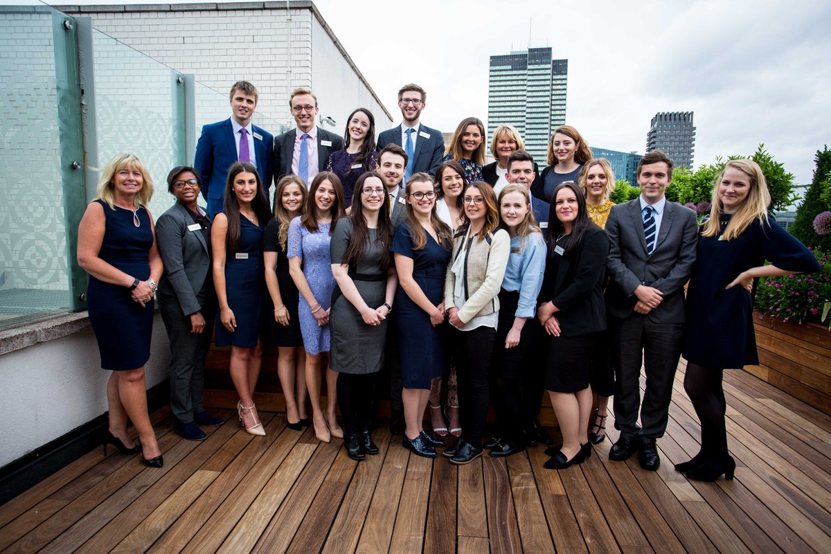 BaxterStorey's tweet image. Passionate about people? Love food? We want enthusiastic #graduates to become the next generation of #hospitality superstars 🌟 Come and join our family and see why #welovethisbusiness: bit.ly/2rIXYuC. #GraduateProgramme #careers #development