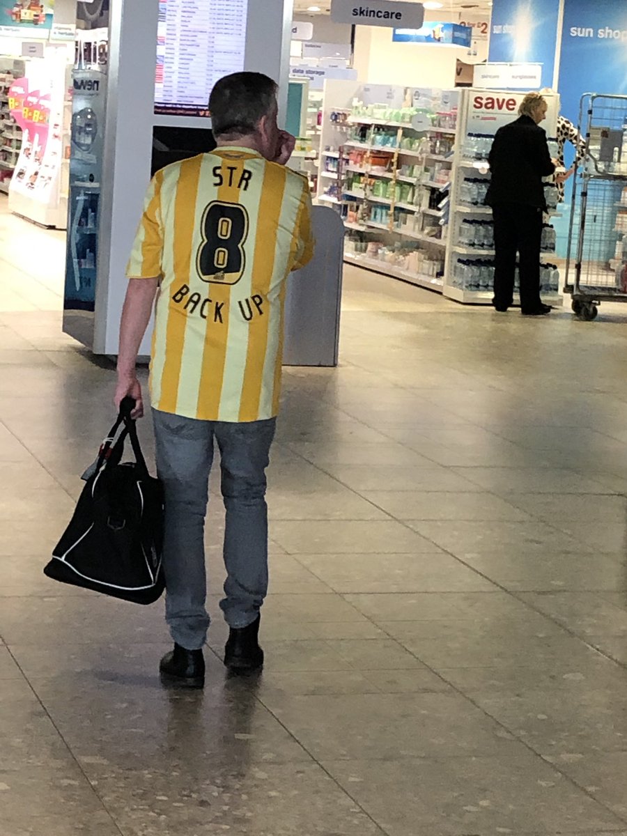 ST_85's tweet image. 😂😂😂