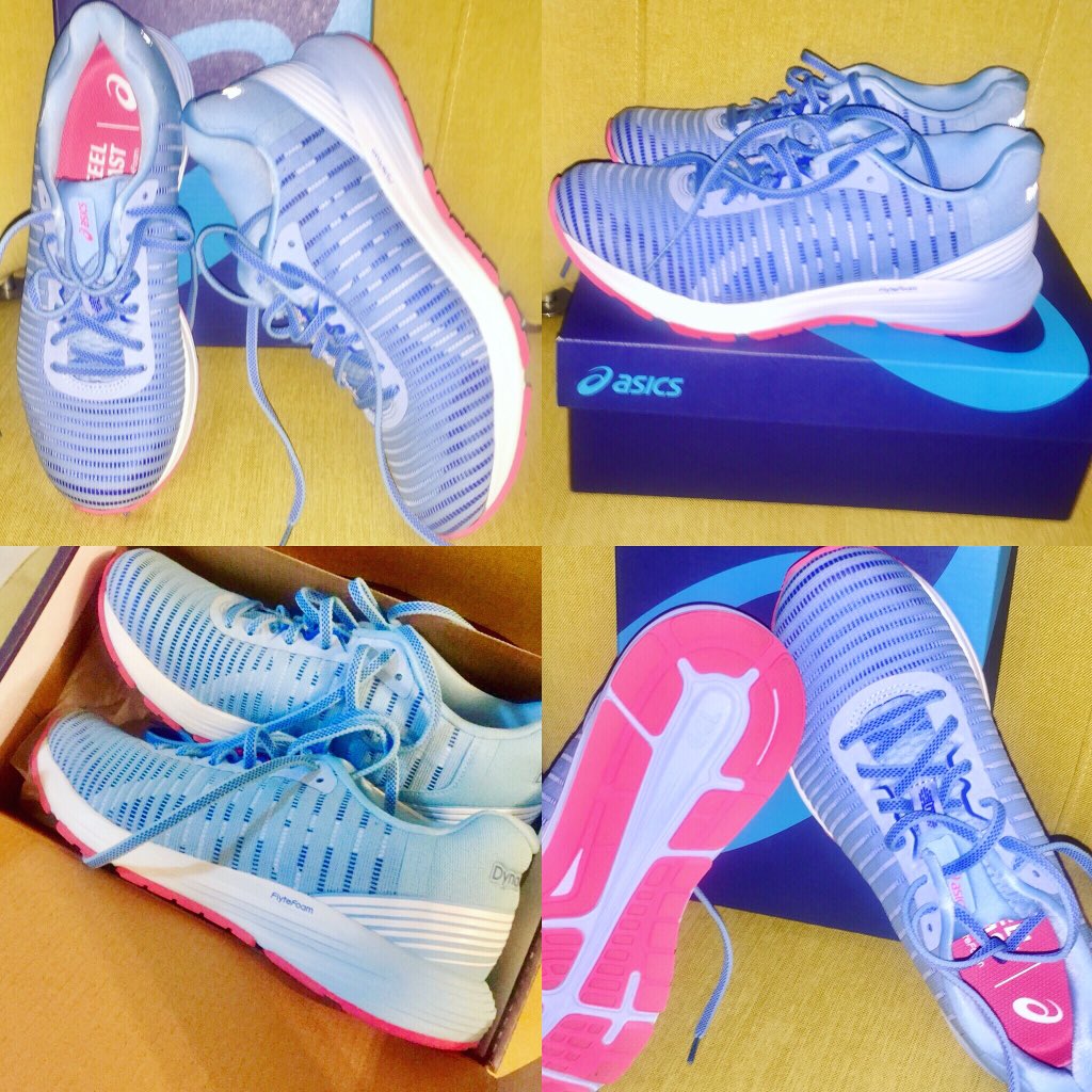CarolinePule's tweet photo. Women’s ASICS DynaFlyte 3 running shoes ❤️😃in SkyLight/White colour. Thanks @ASICS_ZA for these beauties.
#DynaFlyte3 incorporates an all-new, lighter FlyteFoam Lyte midsole with premium rebound & durability. Its flexible yet supportive. #IMoveMe #ASICSFrontRunner #DontRunFly https://t.co/rC11tbNk4m