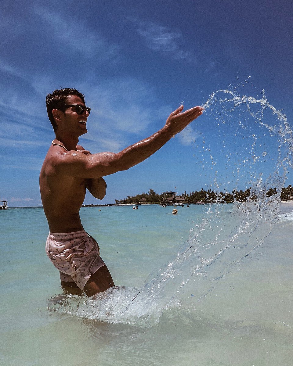 The shape of water <a href="/constancehotels/">Constance Hotels & Resorts</a> 
#FrankGallucci #proudtobeitalian 
<a href="/KiwiCollection/">Kiwi Collection</a> #MyConstanceMoment