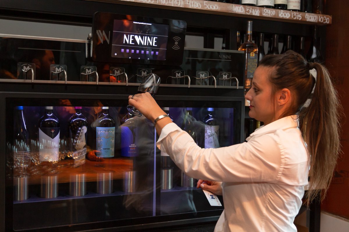 Este jueves en el @Winerock2019 Buenos Aires vas a disfrutar del buen vino de la mano de la tecnología <a href="/newine_/">Newine</a> 🍷✨
👉 Comprá tu ticket en tuentrada.com