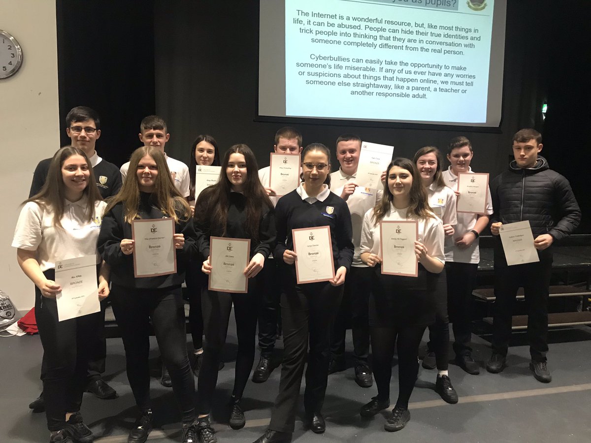 MorristonDofE's tweet photo. Congratulations to the Bronze DofE group on successfully achieving their award👍 
@DofEWales @DofESwansea https://t.co/qW6k2yli0v