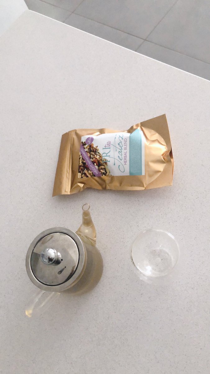 connieceo's tweet photo. My secret #pritea #priteatox #teatox https://t.co/GlqG2pWXoB