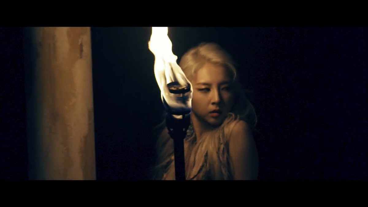 hiddilia's tweet image. Can anyone explain this to me😭😭
#KARD #BOMB_BOMB