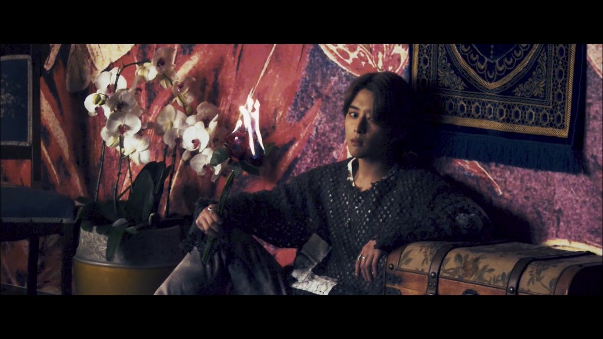 hiddilia's tweet image. Can anyone explain this to me😭😭
#KARD #BOMB_BOMB