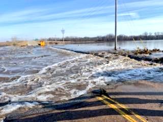 NSPTrooperCook's tweet photo. Current #Flood2019 conditions at Waterloo near 228th &amp; Dodge. #NebraskaStrong #Nebraska #NebraskaFlood2019 https://t.co/PHAJhGUbua
