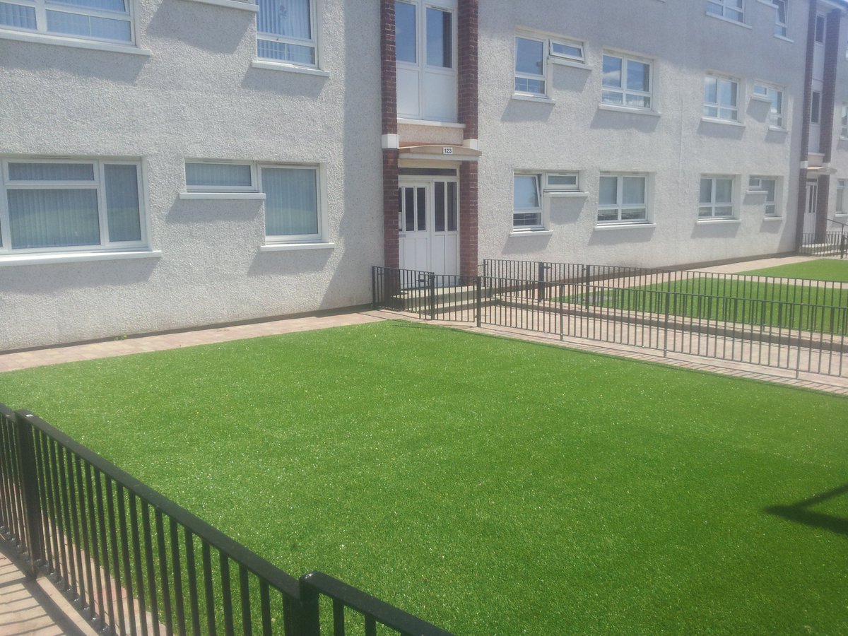 FirstForTurf's tweet image. Our #FirstForTurf Artificial Grass is great for any size of garden, a low maintenance choice 👍🏼💚 #FFT #ArtificialGrass #Glasgow #TradeOnly To become a stockist call us on 01360 621 919 or email contact@firstforturf.co.uk