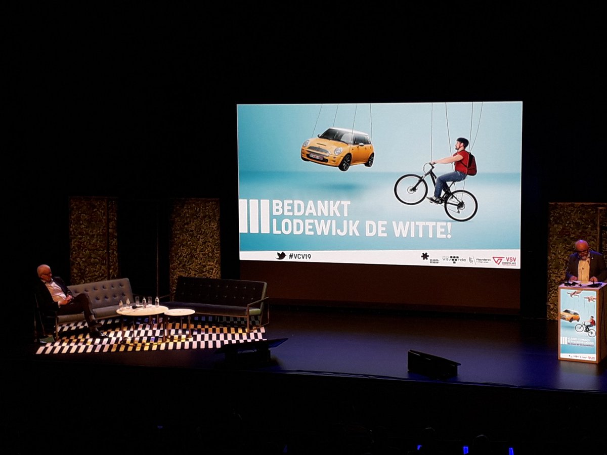 FietsProvVlBr's tweet photo. Het laatste vlaams congres verkeersveiligheid voor Lodewijk De Witte. Een mooi afscheidswoordje door Jan Peumans #VCV19 #bedankt! https://t.co/02ihjk6jYQ