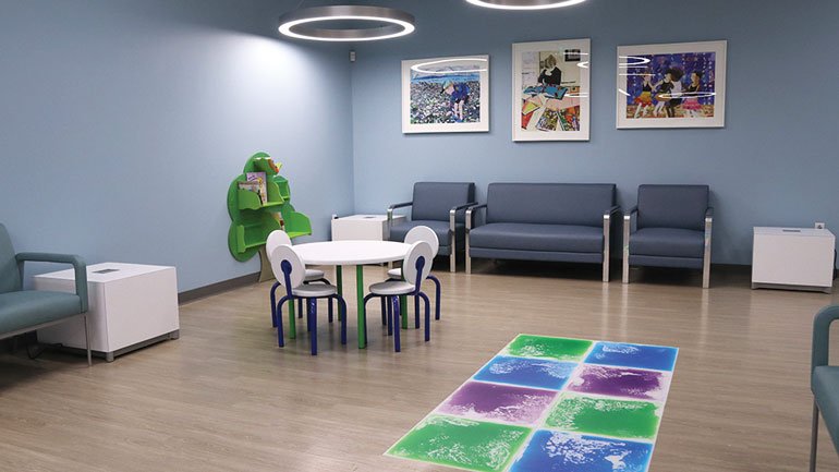 GetReliant's tweet photo. It’s official, our #Shrewsbury office opened today! Providers and staff from North Lake Ave. Adult Medicine and Lab; Plantation St. Pediatrics and Radiology began seeing patients in the new office at 378 Maple Ave. at 10:00am this morning. https://t.co/2XPZoJGuDn