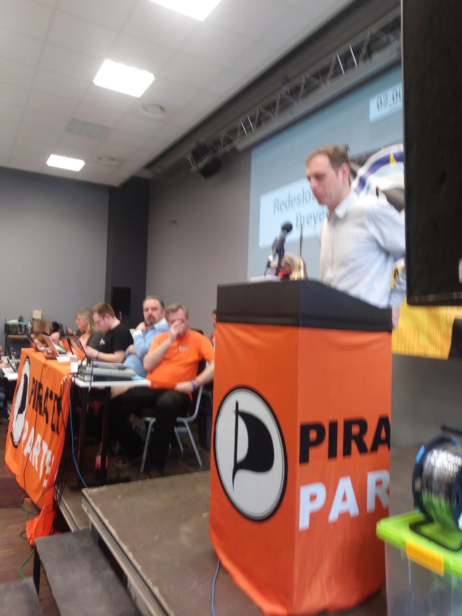 SandraLeurs's tweet photo. Fotos vom #BPT191 aber nur ein paar. Es war superschön danke an die #Orga @Piratenpartei 😊😷 https://t.co/52KYbYNGvo