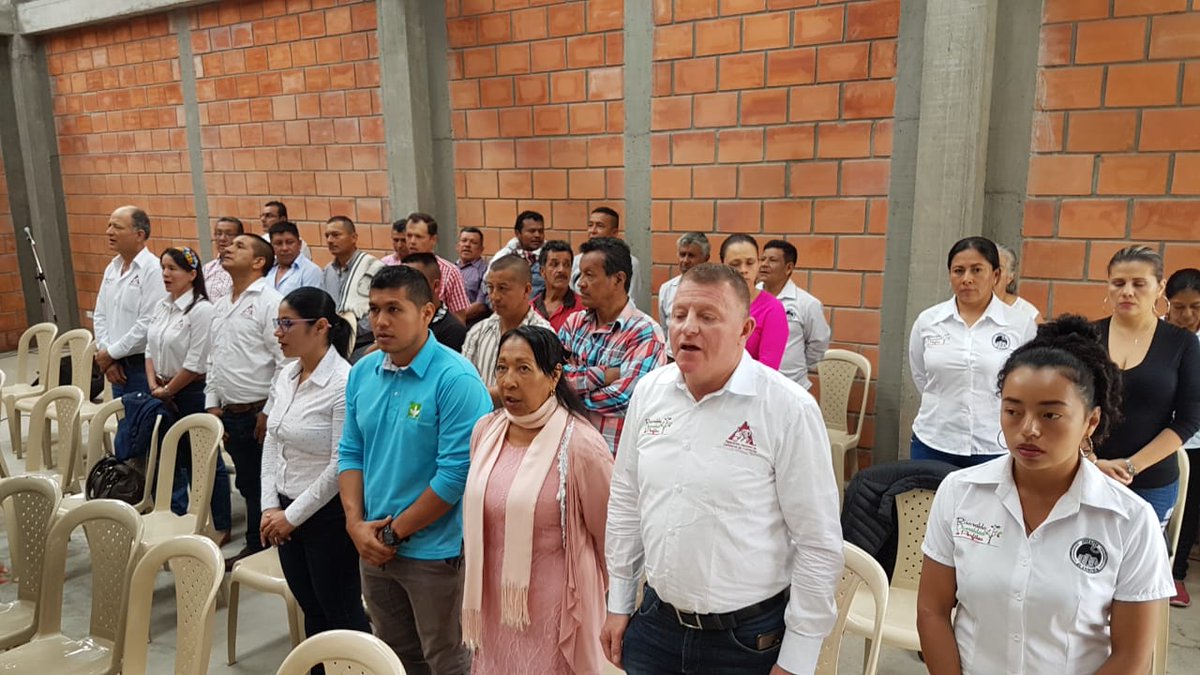 FNC_Risaralda's tweet photo. Estamos en la entrega oficial del Centro de Acopio de Café en el municipio de Quinchía, obra construida gracias al apoyo del Comité Departamental de Cafeteros de Risaralda, Socodevi, Coopcafer Risaralda y Apecafeq.

@FNC_Risaralda 
@SOCODEVI 
@Coopcafer 
#Apecafeq https://t.co/cGpxnm30gf