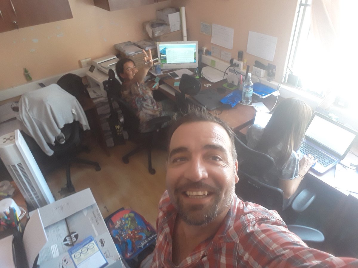 SierraBrunacci's tweet photo. El trabajo en red y colaborativo, necesita de mantener una cercanía directa con los colaboradores. #Coordinación #Programa24Horas #Lazos @SenameArica @MuniArica https://t.co/KwPJG1ruqg