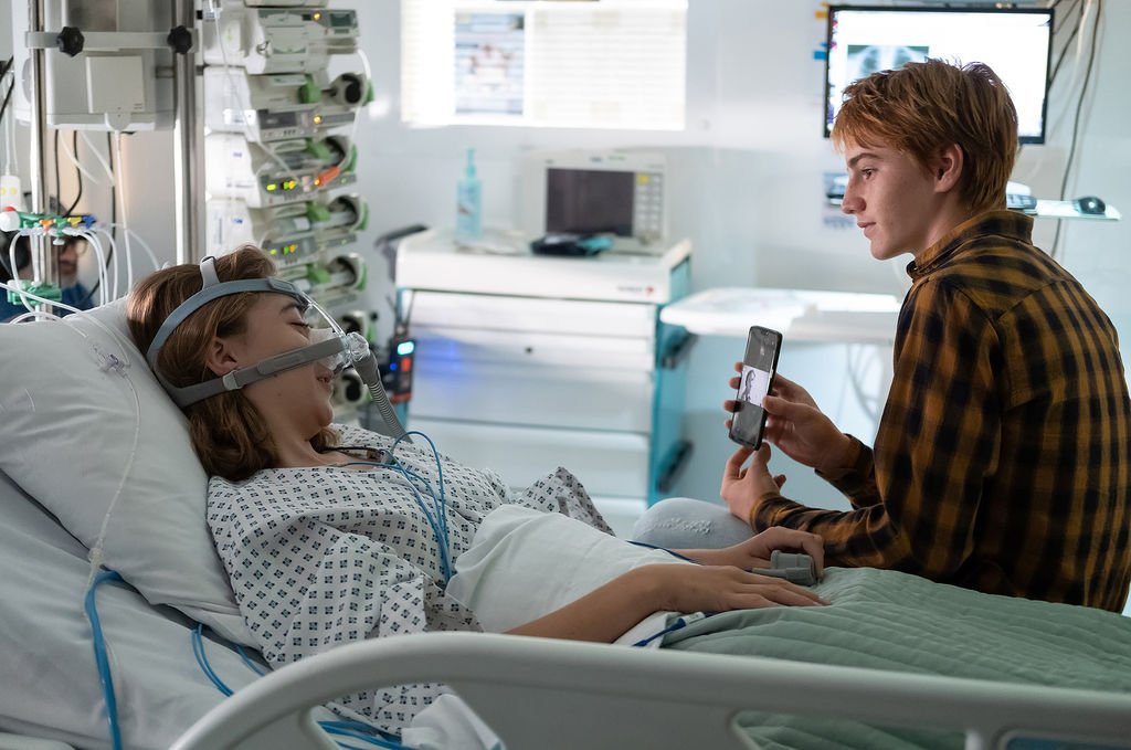 agents_associes's tweet photo. #MathieuTorloting sera le frère de la nouvelle venue chez #LesBraceletsRouges qui pleurent toujours Sarah alias @esther__valding ce soir à 21H00 sur @TF1 ! 👨⚕️🤝 https://t.co/1Jd9uCqUGh