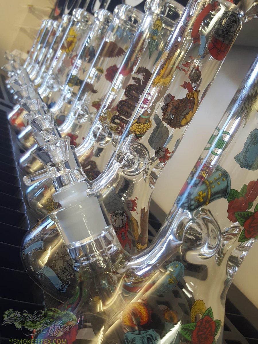SmokeEffex's tweet photo. NEW 9mm Glass Bongs - So many unique designs to choose from, get the one that suits your personality today!
#ottnews #Canada #ONESTOPSMOKESHOP #Gatineau #Ontario #hot #marijuana #News #weed #deals #Bongstore #Bongs https://t.co/CQyssWfXm2