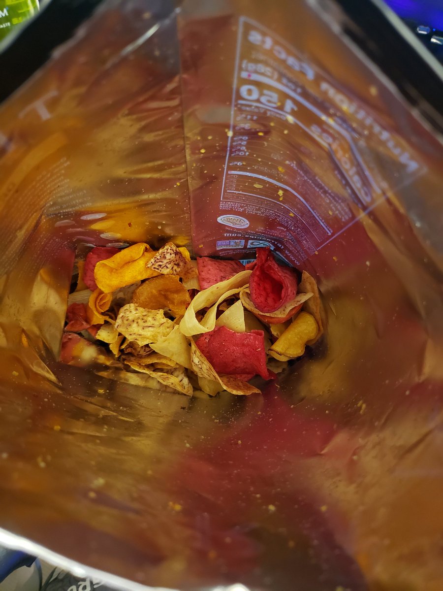 kupkrazy's tweet image. This new bag of #TerraChips betrayed me. I bought a lot of air.  #almostempty.