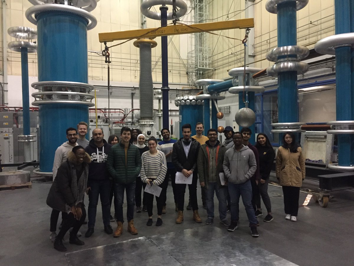Teaching week in the labs. @ProfIanCotton  <a href="/DrViddy/">Vidyadhar Peesapti</a> and Richard Gardner are talking about HV testing, partial discharges, electrical breakdowns and more.....⚡️⚡️⚡️