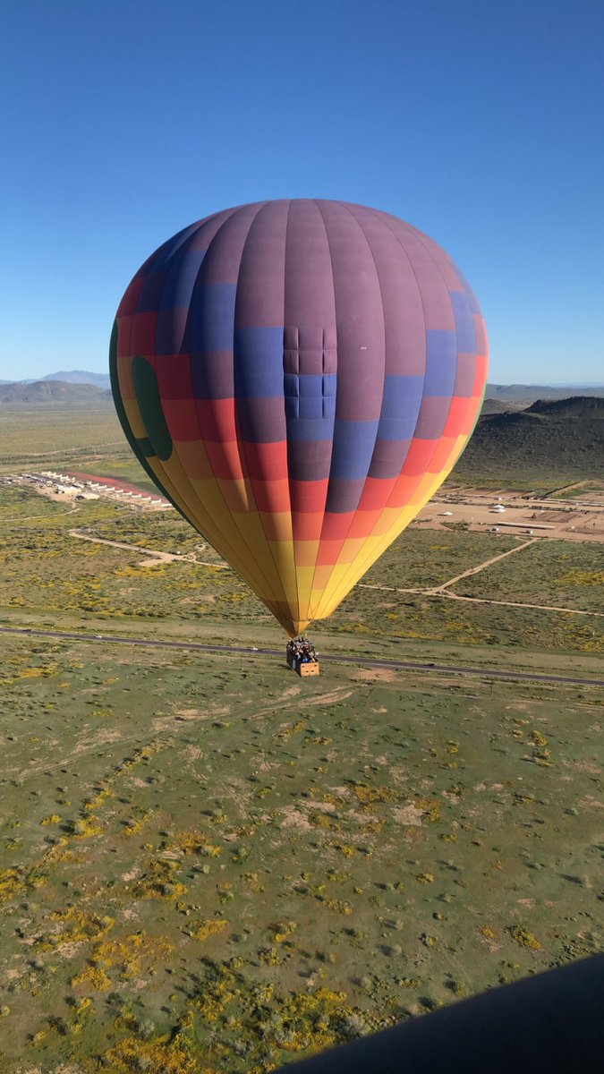 carhart_hannah's tweet photo. @UNKBiol106 @UNKearney #106SpringBreak19 Spent spring break in a hot air ballon flying over the Sonoran Desert https://t.co/l9QCIVgZev