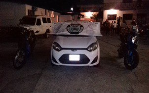 polimerida's tweet photo. @Visipol_MIJP @helinfantew @polimerida @CCPElVigia  en el marco de @Patrullaje_In  recuperó vehículo producto del robo en estado de abandono, en el sector Mucujepe, pquia Héctor amable Mora, mucipio Alberto Adriani. Cuadrante nº 10. #18Mar #EnDefensaDeLaPatria #LUNESSOLIDARIO https://t.co/82FrQJSudl