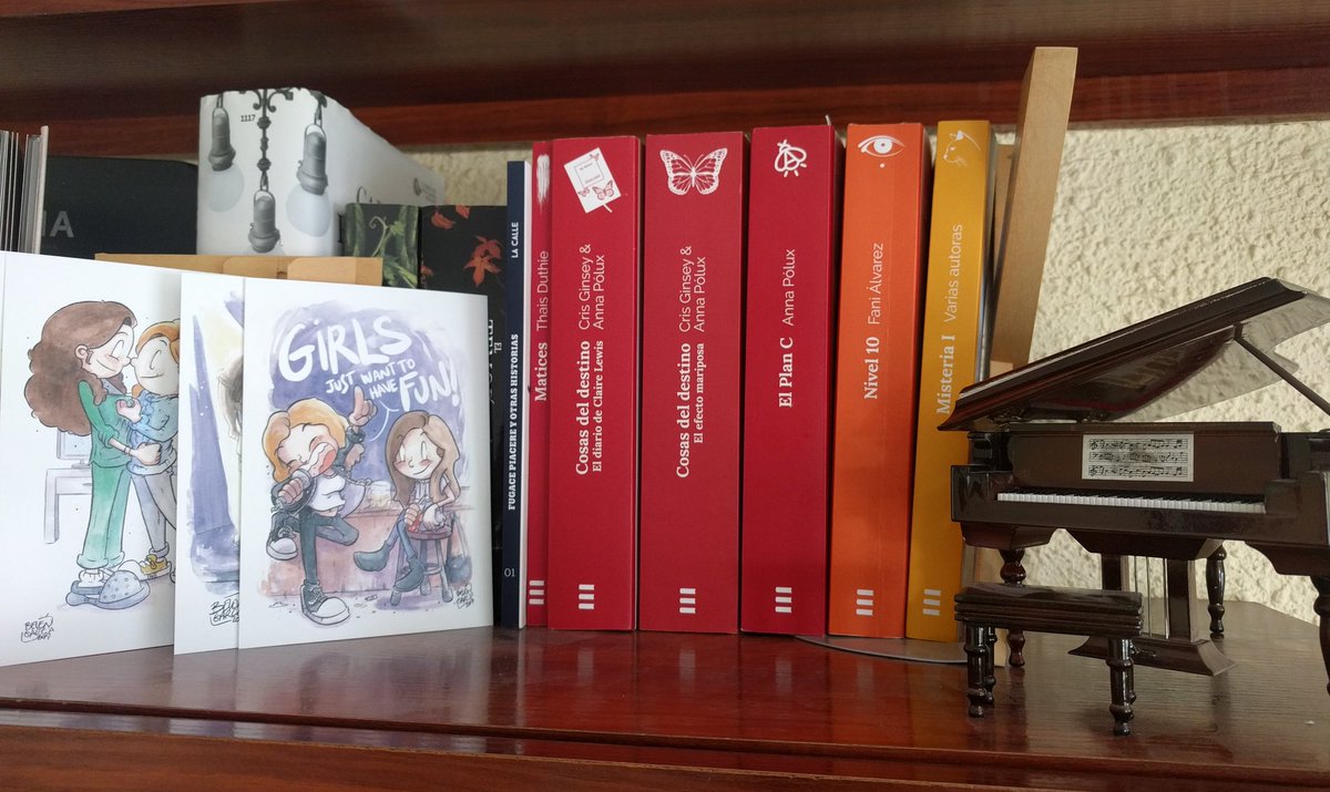 Mk58397230's tweet photo. Mi rincón preferido ya va tomando forma ♥️💘💛💚💙💜 🏳️🌈
#fugacepiacere y #matices de @ThaisDuthie
Ilustraciones de @BegarthIlustra
#CDDI y #CDDII de @MissGinsey y @newage1119
#ElPlanC de @newage1119
#nivel10 de @FaniAlvarez_
#Misteria
Grandes libros de grandes escritoras😄 https://t.co/Zk9ypdWVFJ