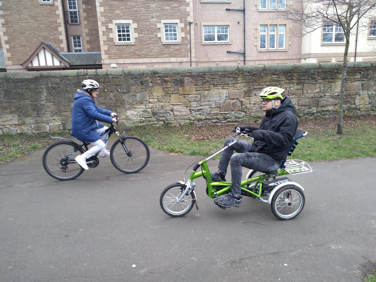 Edinburgh_ABC's tweet image. ..... aaaaand the new 2019 season of #AllAbility #Inclusive #Cycling sessions is go! Great group in from @withYOUsupport to kick things off with a ride at @EdinOutdoors Victoria Park #Edinburgh @Edinburgh_CC @EdOutdoorLearn @CyclingUKScot @rsmacdonaldct @transcotland