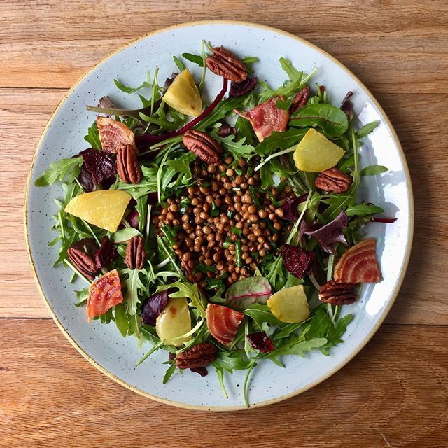 thecopperspoon's tweet photo. Salad days are nearly here!
We have a roasted candy, golden and red beetroot salad on the menu today with toasted pecan nuts and puy lentils 🌱
#salad #candybeetroot #goldenbeetroot #beetrootsalad #pecan #vegan #plantbased #vegansofinstagram #spring … https://t.co/Ig9tMSjDSr https://t.co/q4M22duqN2