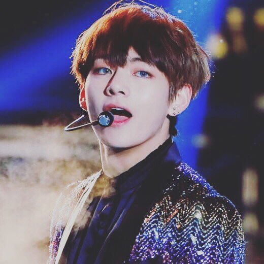 Panda12072's tweet photo. Taehyung ❤️☺️ | BTS  #BTS https://t.co/U6aFctTkih