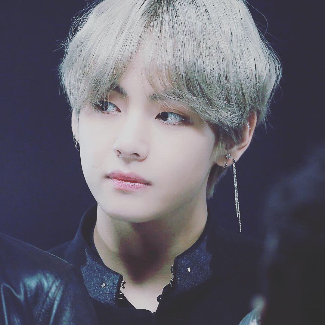 Panda12072's tweet photo. Taehyung ❤️☺️ | BTS  #BTS https://t.co/U6aFctTkih