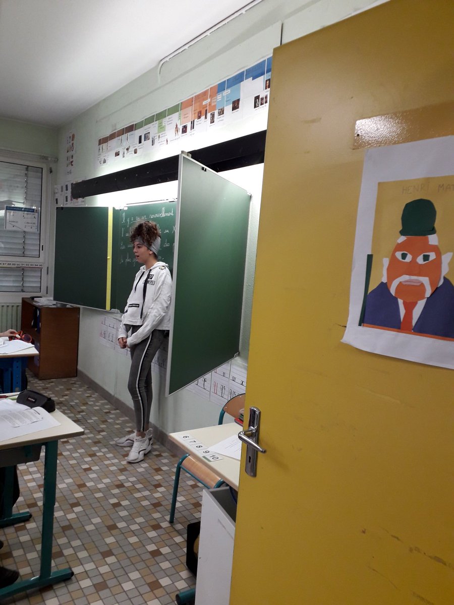 ClgPhilCannes's tweet photo. Brigade d'intervention poétique des 4e4 au sein des écoles primaires Frédéric-Mistral et Saint-Exupéry du quartier Ranguin. Quand les collégiens deviennent passeurs de textes auprès des plus jeunes... @DAAC_nice @AcademieNice #liaisonécolecollège https://t.co/tgONo1QQGy