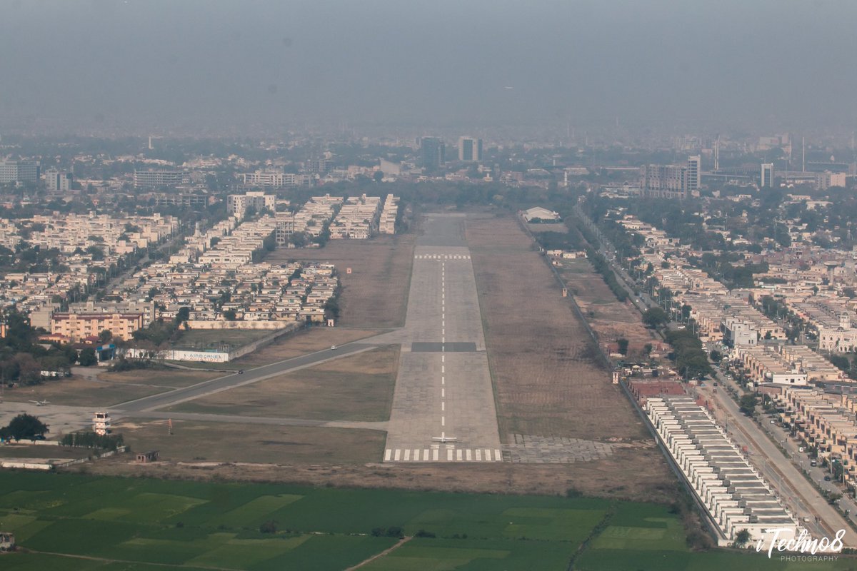 iTechno8's tweet photo. Bird's eye view of Walton Airport, Lahore, the hub of general aviation flying in Lahore.

#Flying #GAFlying #Pakistan #Aviation @aftabgilani73 @Cessna https://t.co/r8OZQQ64Py