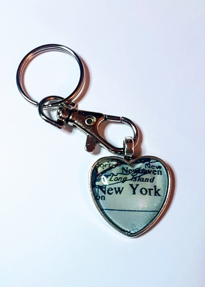 mebeehandmade1's tweet photo. Excited to share the latest addition to my #etsy shop: Heart shaped vintage map keychain of New York https://t.co/Q99q5aEITP #accessories #keychain #vintagemapkeychain #heartkeychain #silverkeychain #heartmapkeychain #silvermapkeyring #smalluniquegift #lowcostgift https://t.co/3aUCQ5mi8Z