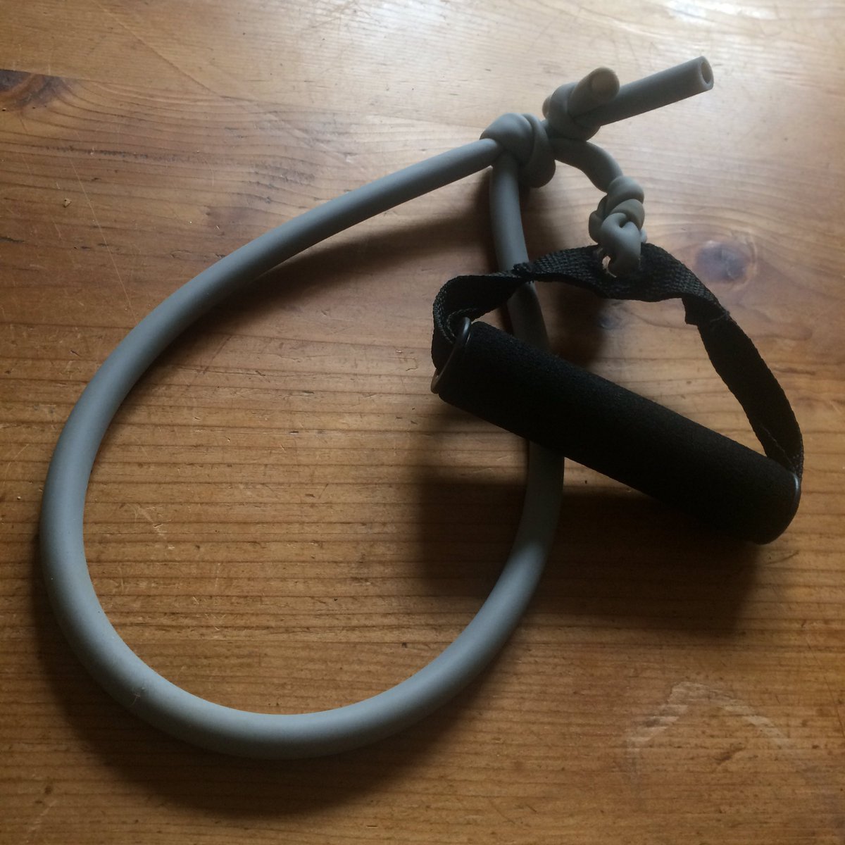 Loveswimrun's tweet photo. When you’re on the road and have no weights, it’s amazing what you can do with a broken fitness band and a bit of imagination! Legs now like jelly! 😂 #strengthandconditioning #strengthtraining #runningstrength https://t.co/Uxy1OiNYWe