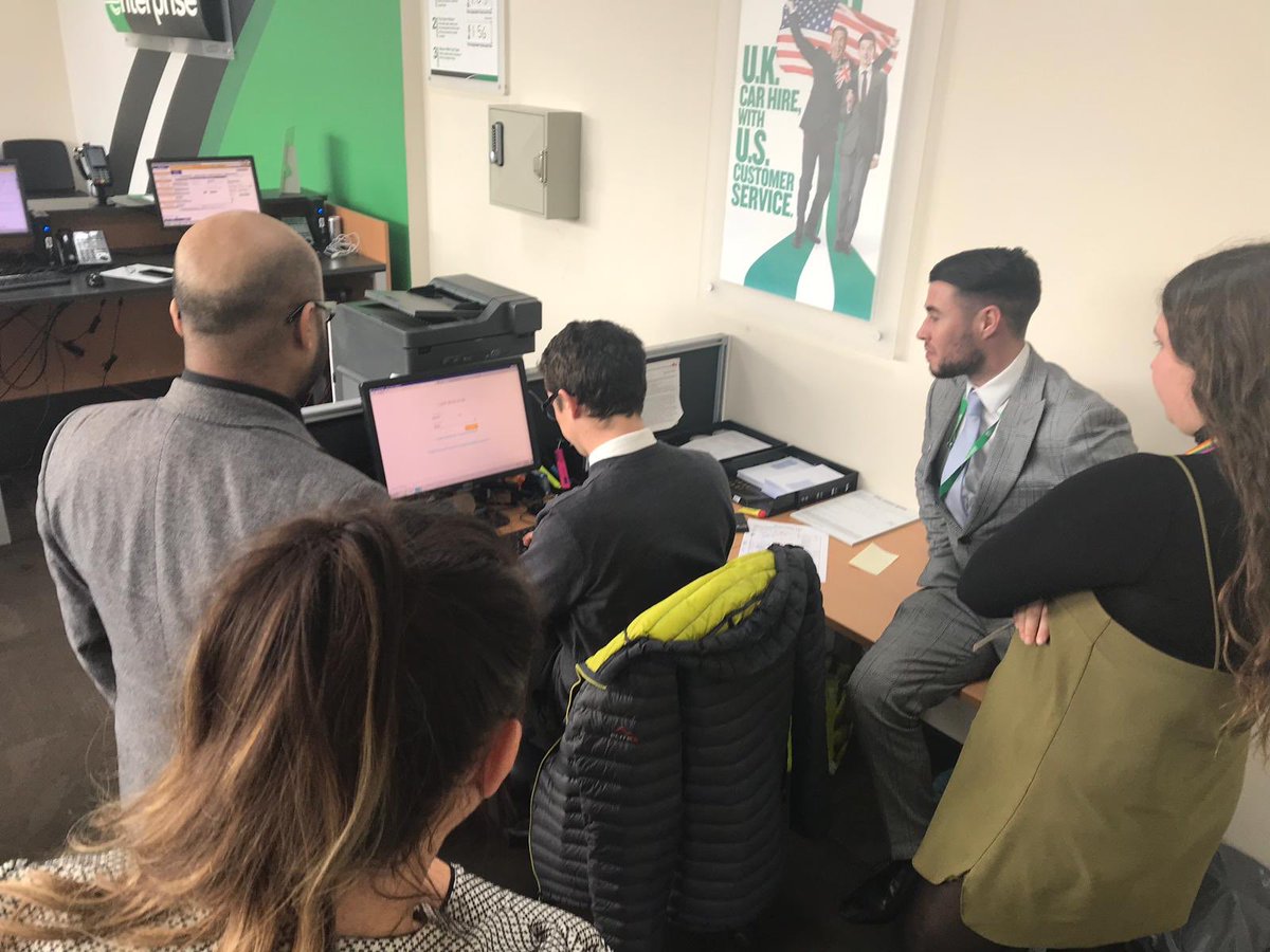 U4RiskyBusiness's tweet photo. SU4 how is everyone’s new LDR process going?!Here is U4E9 in action;Using the launch pad to write the claim,taking pictures of the damage &amp; talking the whole team through step by step so they can write their own! #LDR #Training #SU4 @u4_vr @EnterprisePboro @Amy_SU4 @clare_beynon https://t.co/aXzVwLQJfQ