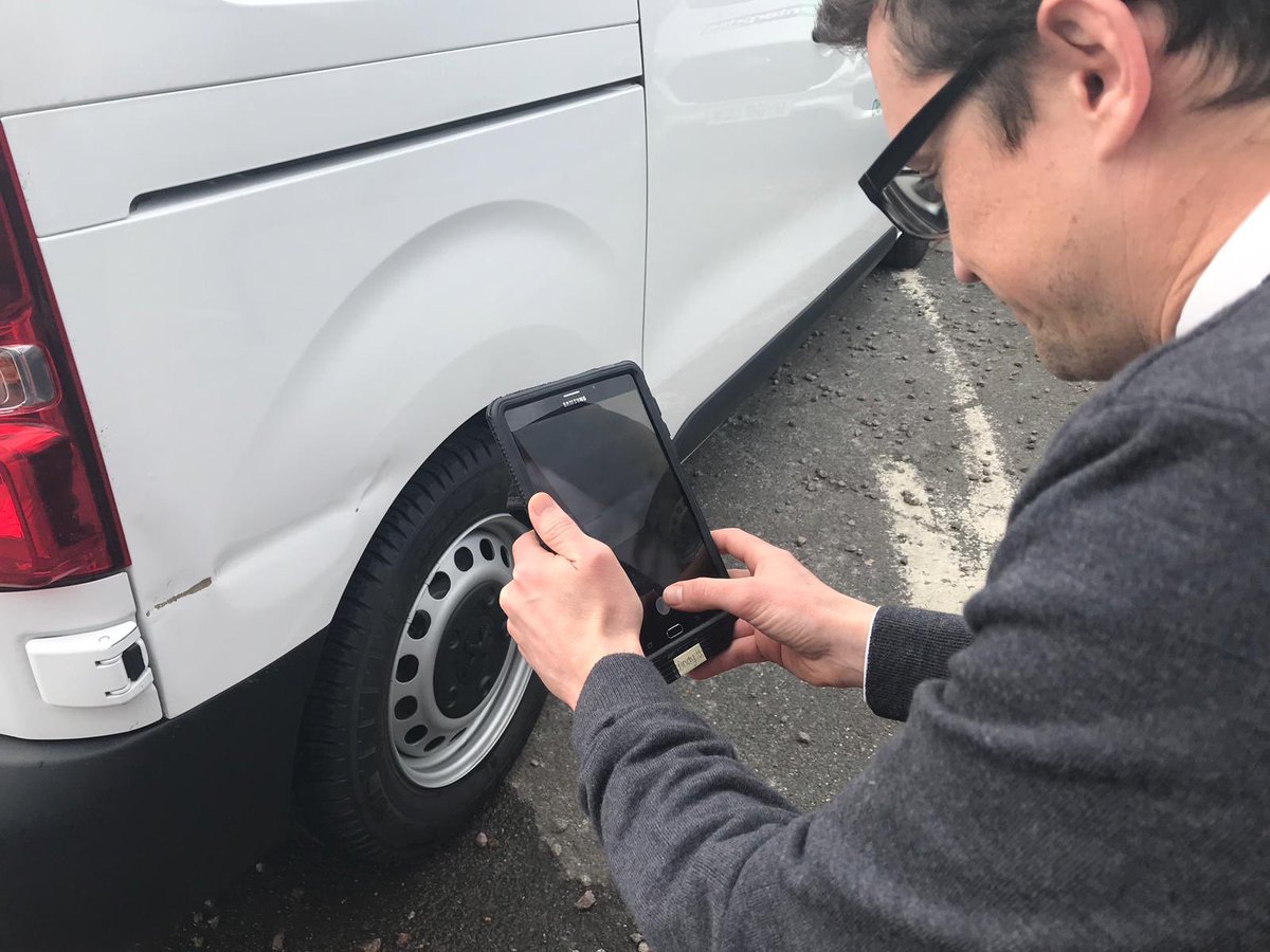U4RiskyBusiness's tweet photo. SU4 how is everyone’s new LDR process going?!Here is U4E9 in action;Using the launch pad to write the claim,taking pictures of the damage &amp; talking the whole team through step by step so they can write their own! #LDR #Training #SU4 @u4_vr @EnterprisePboro @Amy_SU4 @clare_beynon https://t.co/aXzVwLQJfQ