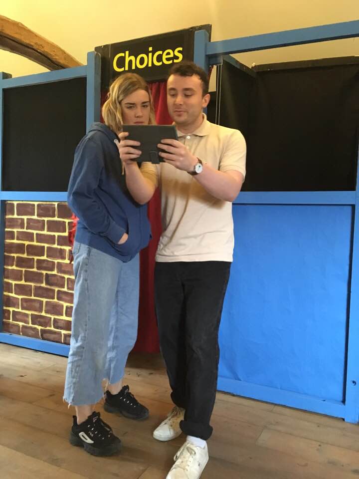 SolomonTheatre's tweet photo. GOOD LUCK to our 'Choices' cast, off on the start of their tour today. 🚚💨 Here's some snaps from rehearsals.📸 #decidingyourfuture #theatreineducation https://t.co/oJCvsTzpkl
