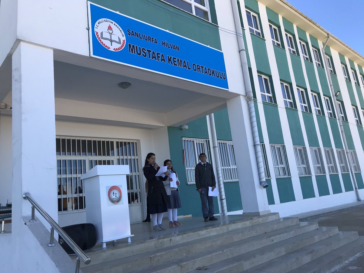 vkuruu's tweet photo. 18 mart çanakkale zaferi ve şehitleri anma programı #mustafakemalortaokulu https://t.co/iZE3BABsK7