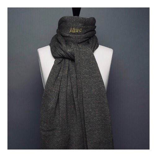evesomeparis's tweet photo. Evesome mid season scarf 58% cashmere and linen : Evesome cashmere &amp; tweed accessories made in France https://t.co/j3vl5eLZqR  Accessoires 100% cachemire et tweed Evesome fabriqués en France https://t.co/yj49FMkFxg 
Contact : Eve de Rothiacob +33 6 23 08 86 38 eve@evesome.com https://t.co/76sFTmdK43