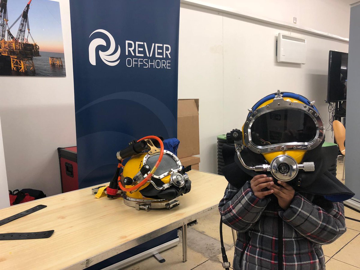 ReverOffshore's tweet photo. #Rever was at the @AberdeenScienceCentre over the weekend helping the younger generation learn all about the latest technological advances @NASA has developed & how #space and #subsea have more in common than you might think! #amazing #science #technology #SUT #SUTPLUS https://t.co/3Pf1AJzfyA