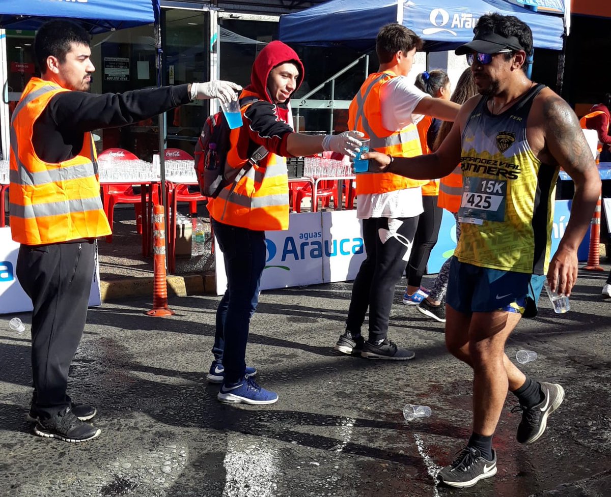 claudiobluerock's tweet photo. Destruido pero feliz #mita2019 #15K @Vial_Runners
Ph: @rebel_sbronzo https://t.co/H4eI4HAXG9