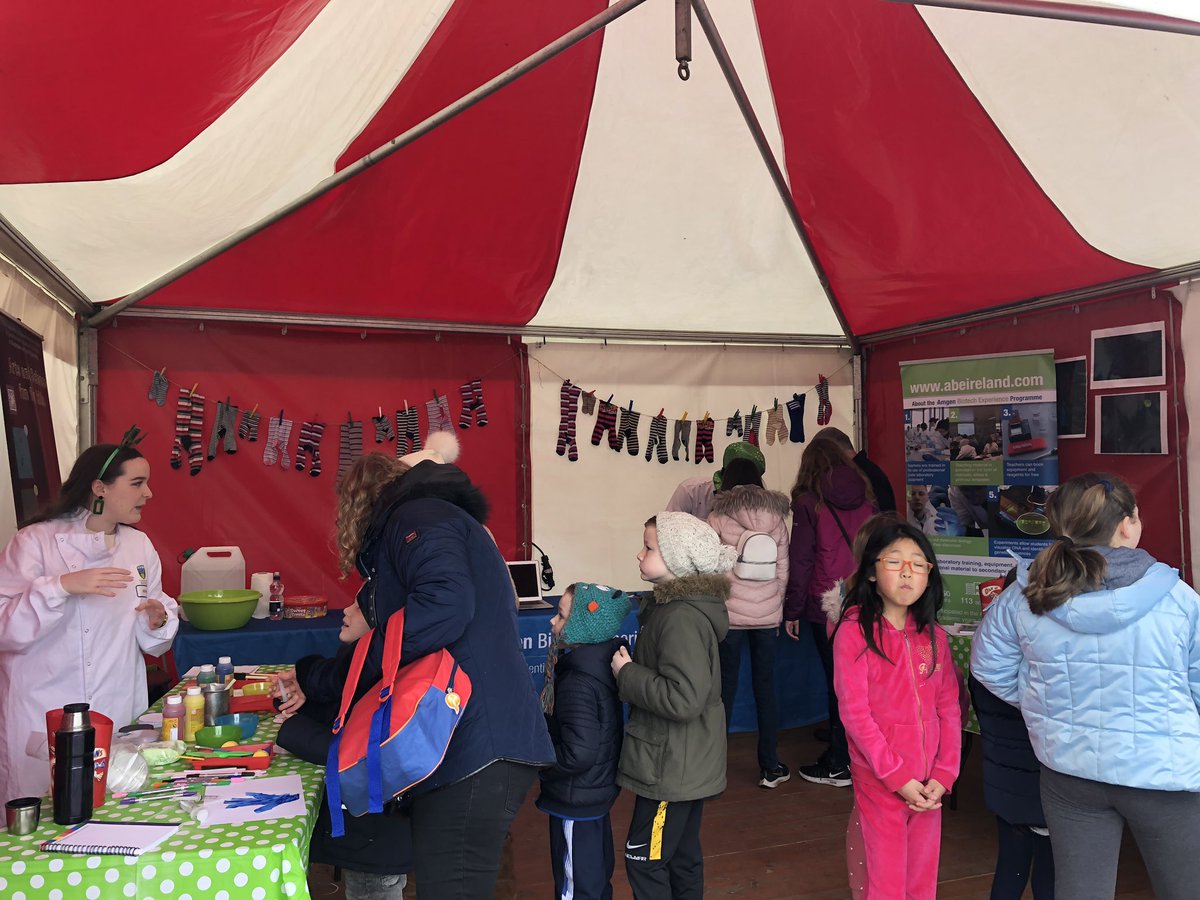 UCD_Conway's tweet photo. Come down to see us @stpatricksfest Merrion Sq for art meets science! #biotechexperience @scienceirel https://t.co/On3YXwZ6yb