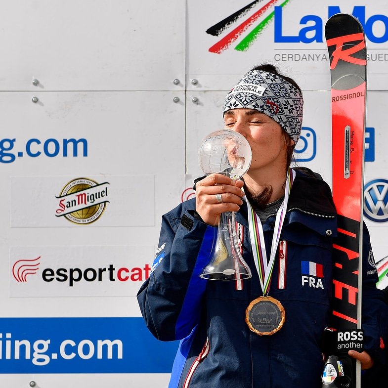MarieBochet's tweet photo. Jamais 2 sans 3! 🌐 Slalom Géant 
Grand chelem de victoires sur les 6 géants de Coupe du Monde programmés cette saison. Heureuse d'avoir trouvé une régularité dans cette discipline.
 🧢 : @karitraa
📸 : @lucpercivalphotography https://t.co/kMmik6iX8r