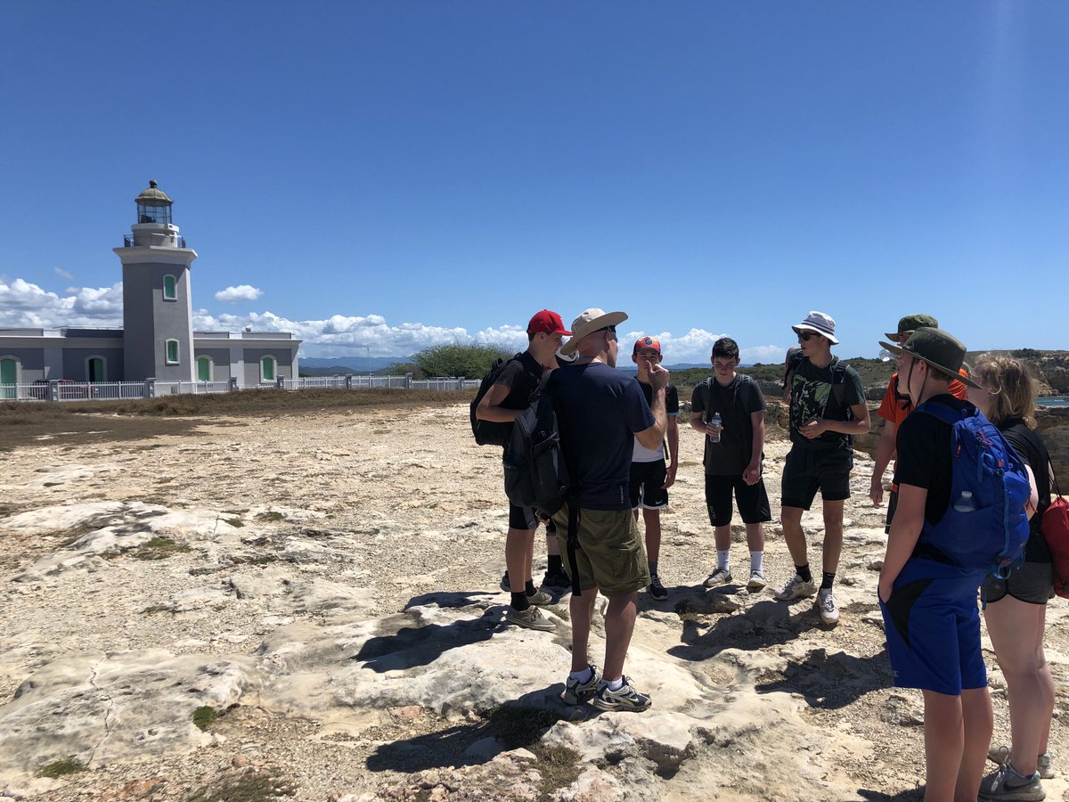 MosesBrown's tweet photo. 5 middle school students and 3 high school students traveled last week to Puerto Rico with faculty chaperones. They started the trip helping out with restorative work, then the group sailed and snorkeled the oceans, and climbed through the El Cañon in Barranquitas. #MBtrips https://t.co/anBy1ibxyp