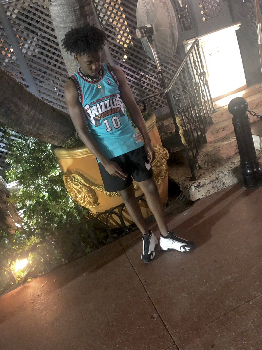 dashun24's tweet image. Stack &amp;amp; Stay out the Way 📍#2kPoolParty