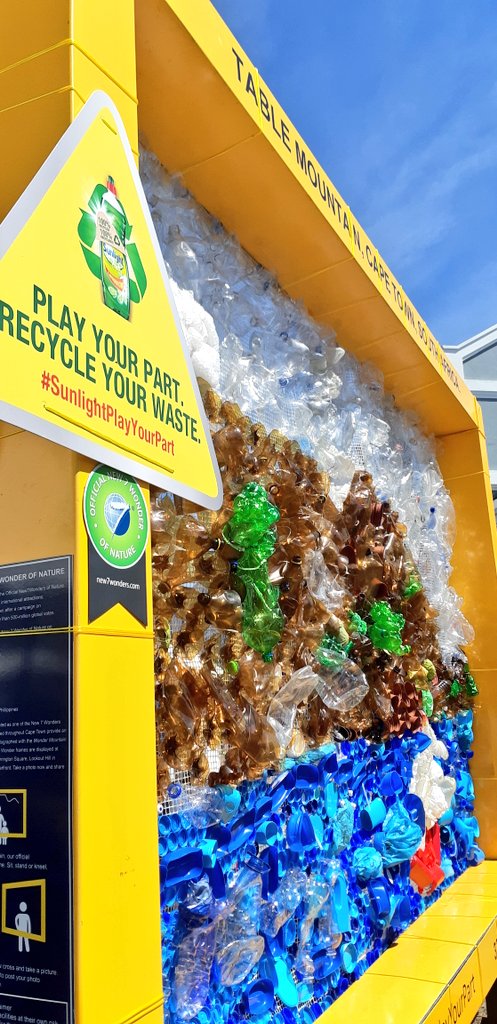 PortervilleStay's tweet photo. RT @livingitupct "Reframe your view on plastic! I've taken the #SunlightPlayYourPart pledge with @Sunlight_ZA today at @LaParada_ZA for #GlobalRecyclingDay I'm challenging YOU to play your part
#travel #TravelChatSA #MeetSouthAfrica #FarmersMarket
https://t.co/nRUTSQLpYK"