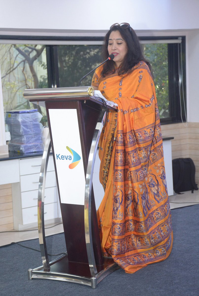 b_chandreyee's tweet photo. Thank you #keva for inviting me as a guest speaker on the occasion of Women's Day and giving me this opportunity to share my journey and realisation as a woman..
#womensdaycelebration #womanhood https://t.co/A0WbhTxEOi