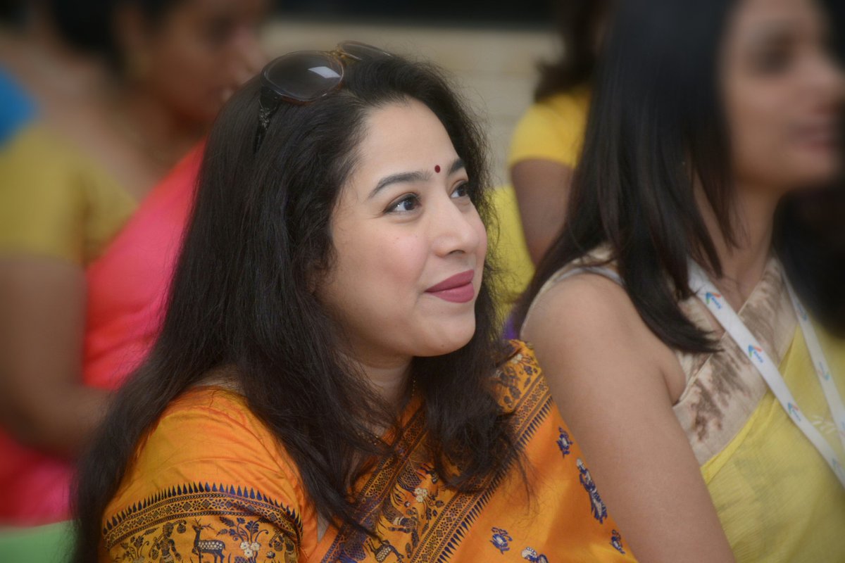 b_chandreyee's tweet photo. Thank you #keva for inviting me as a guest speaker on the occasion of Women's Day and giving me this opportunity to share my journey and realisation as a woman..
#womensdaycelebration #womanhood https://t.co/A0WbhTxEOi