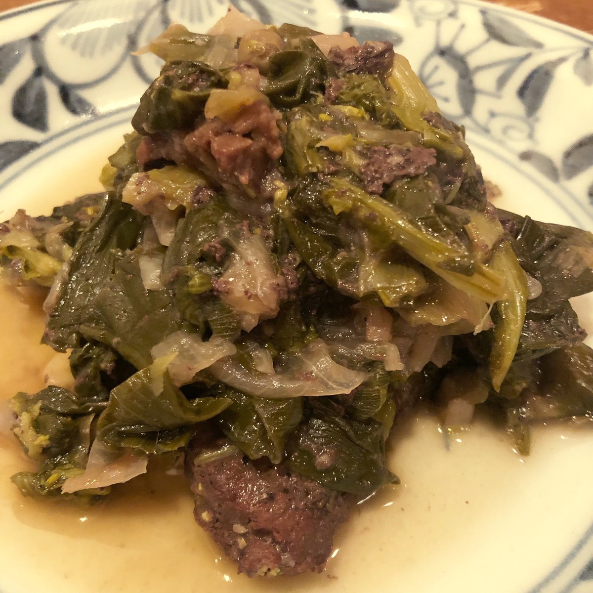 TDigested's tweet photo. Slow-cooking slow food; but gone too fast!!
#venisonstew #leeks #braised #wildgame #gamemeat #gibier #redwine #deermeat #capers #italianhomecooking #slowcooking #slowfood #foodhunter #foodculture #foodblogger #theworlddigested
#่ฆๅคท้นฟ #ใธใใจ #ๆพใฎๅฎ #ใชใผใซในใใคใน #่ตคใฏใคใณ https://t.co/HxJFk9BDkR