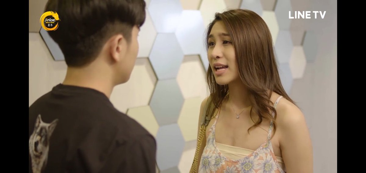 PIIBEW's tweet photo. คนเก่าหรือจะสู้คนใหม่ 
ยิ้มขนาดนี้ เขินแทนแอร์โมเลยจ้าาา
#TeamAIMazing #MoWhattheduck #whattheduckfinalcall #Aimsatida https://t.co/j64OxmuDiE